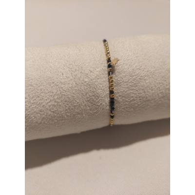 armbandje met klein sterretje